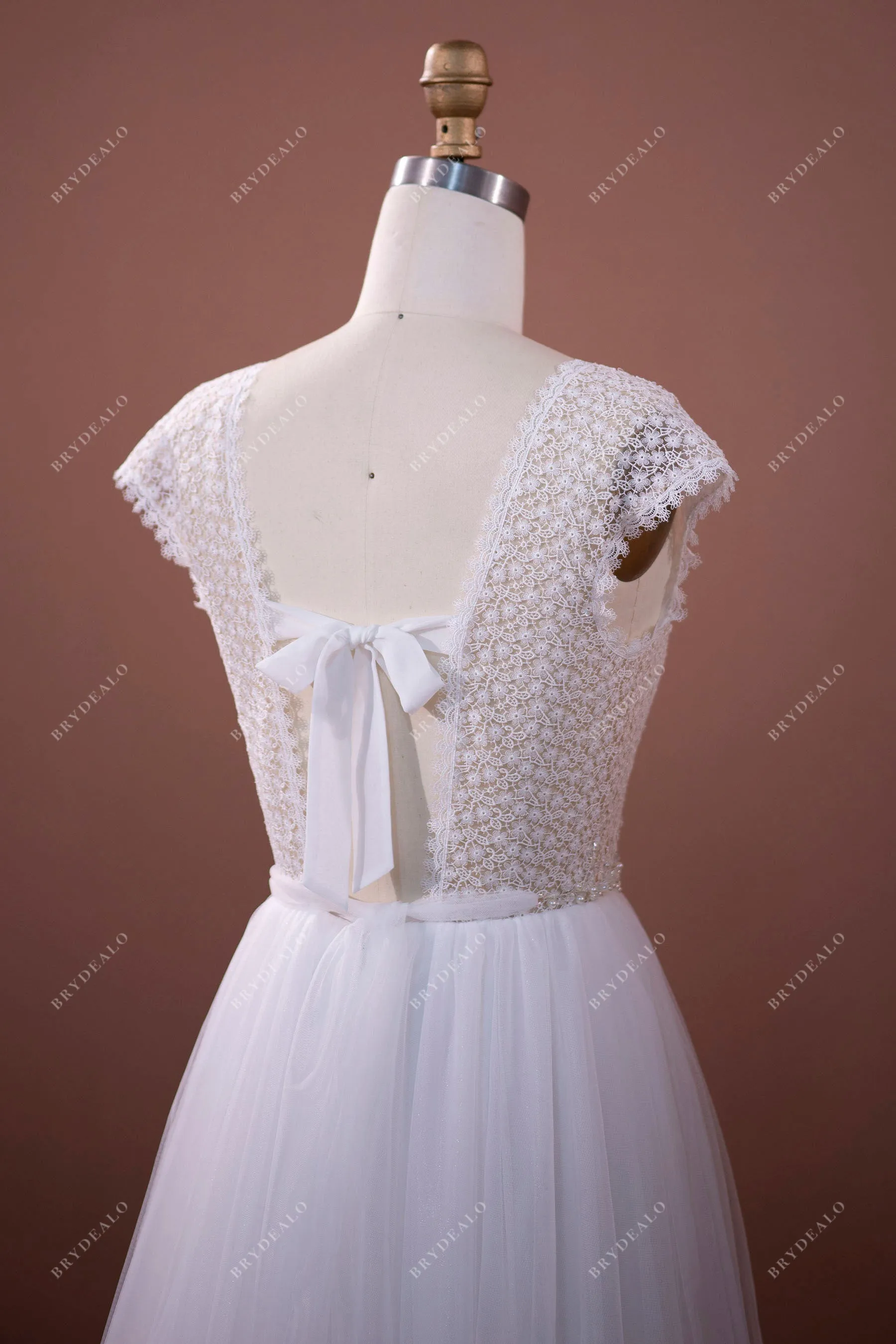 Cap Sleeve Boho Floral Lace A-line Tulle Bridal Gown