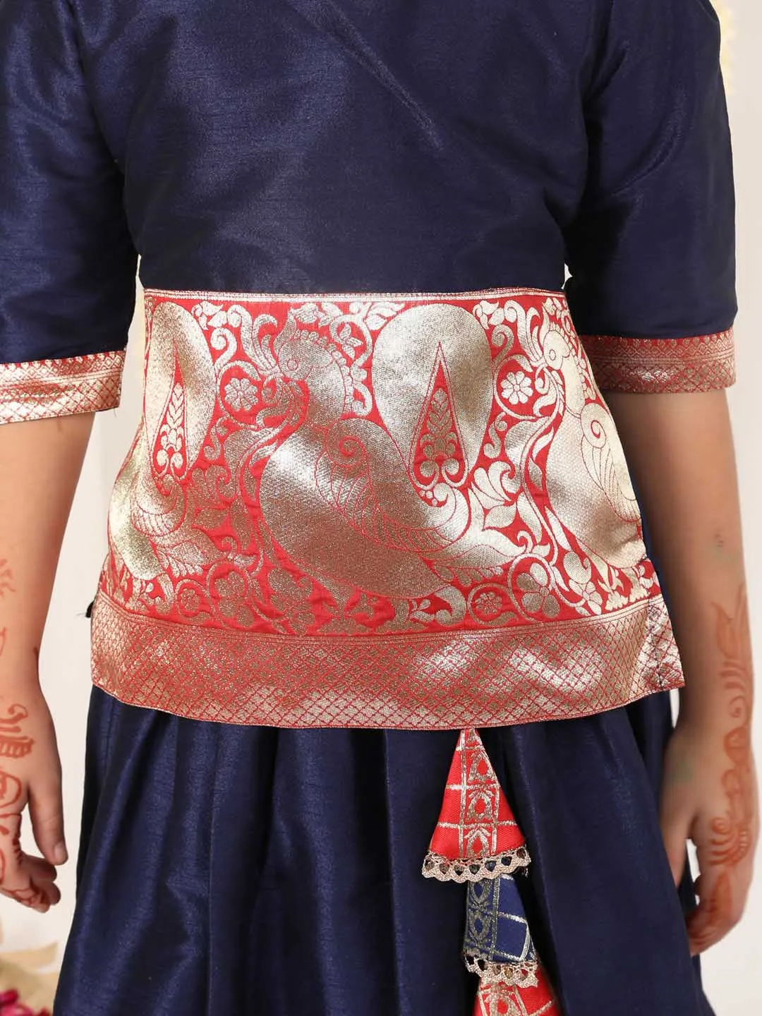 Jashvi Girl's Blue Pavda Pattu Lehenga Choli Set