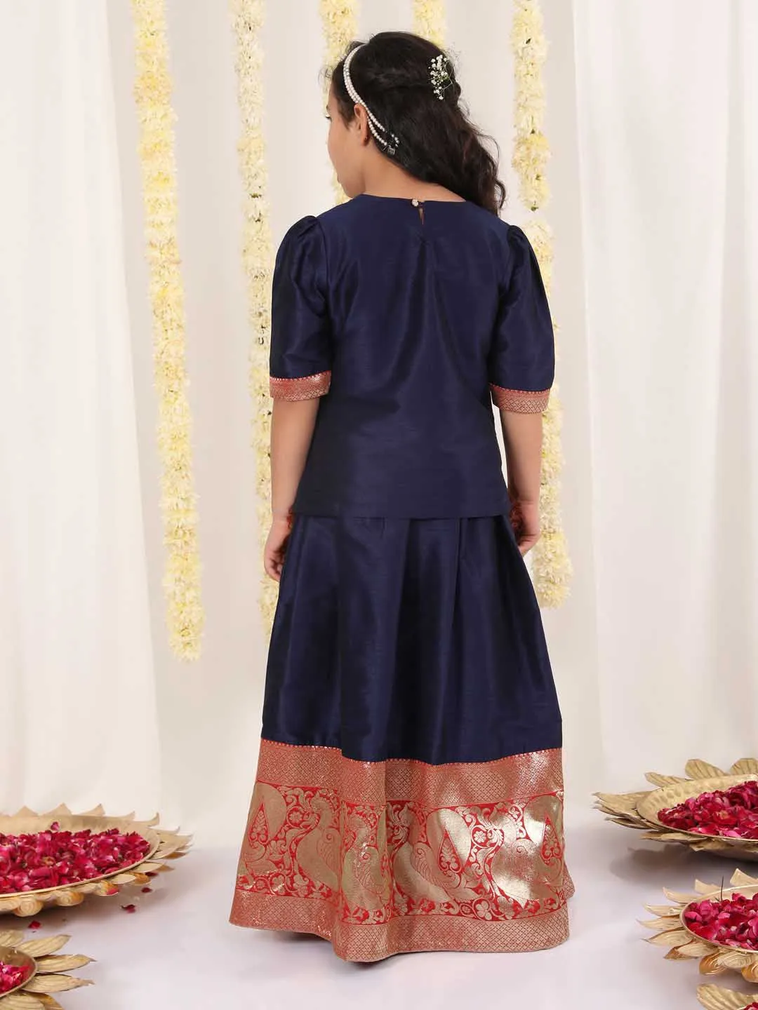 Jashvi Girl's Blue Pavda Pattu Lehenga Choli Set